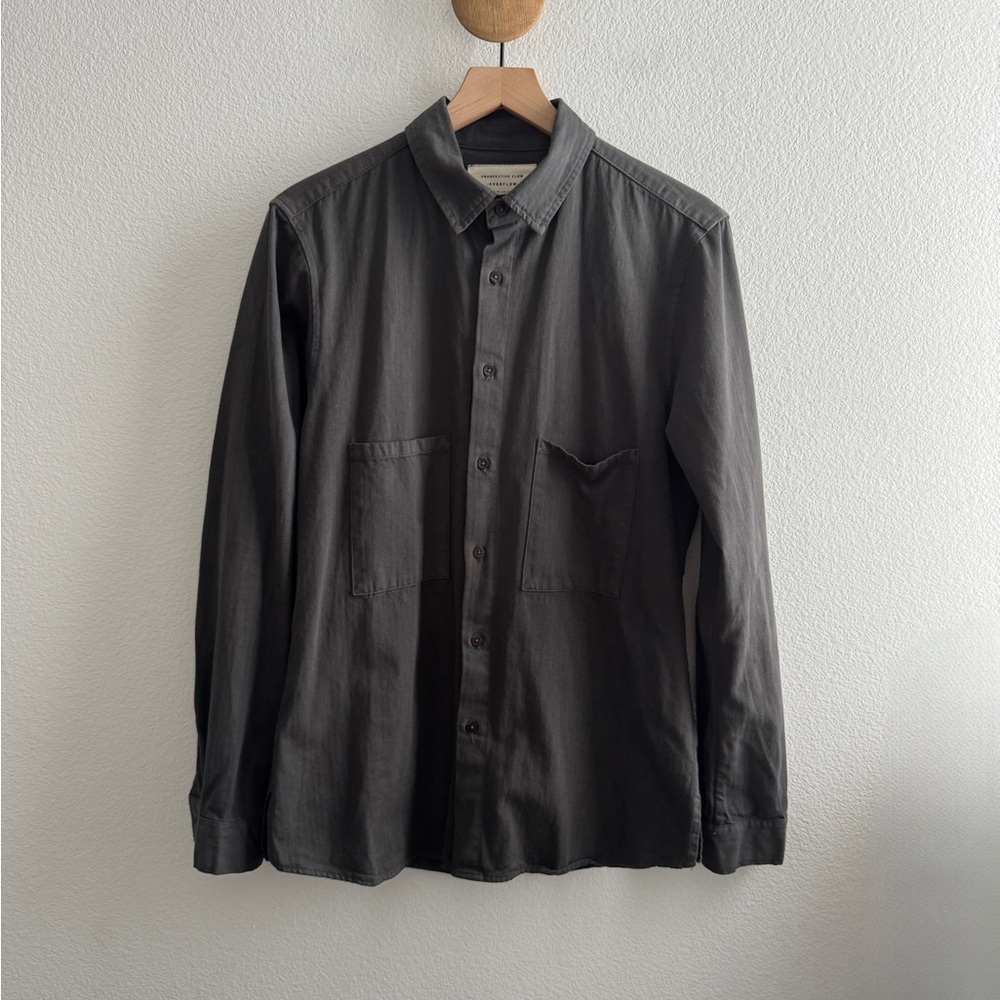 Men's Casual Button-Down Shirt in Dark Gray